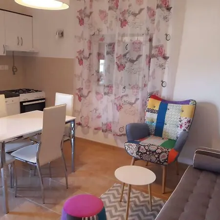 Perlla Vila Split