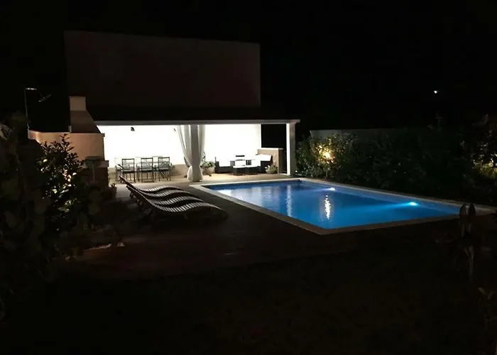 Perlla Villa *